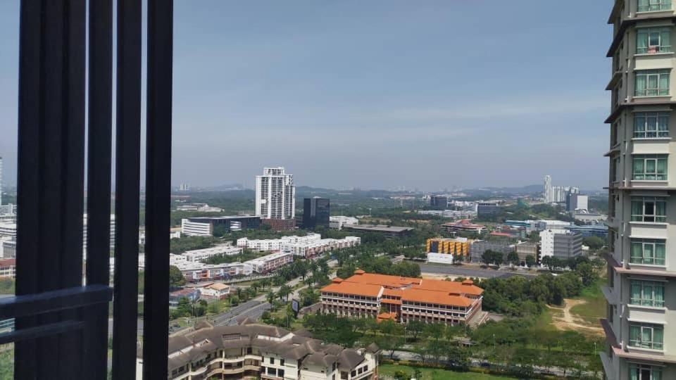 Cozy Studio Unit,Cyberjaya,Wifi, Netflix,Free Parking Dış mekan fotoğraf