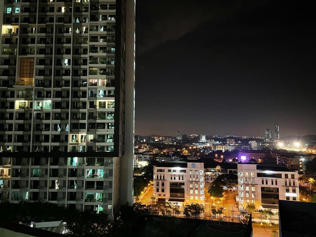 Cozy Studio Unit,Cyberjaya,Wifi, Netflix,Free Parking Dış mekan fotoğraf